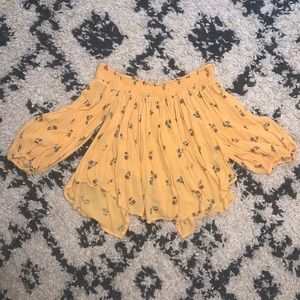 Yellow floral off the shoulder long sleeve!